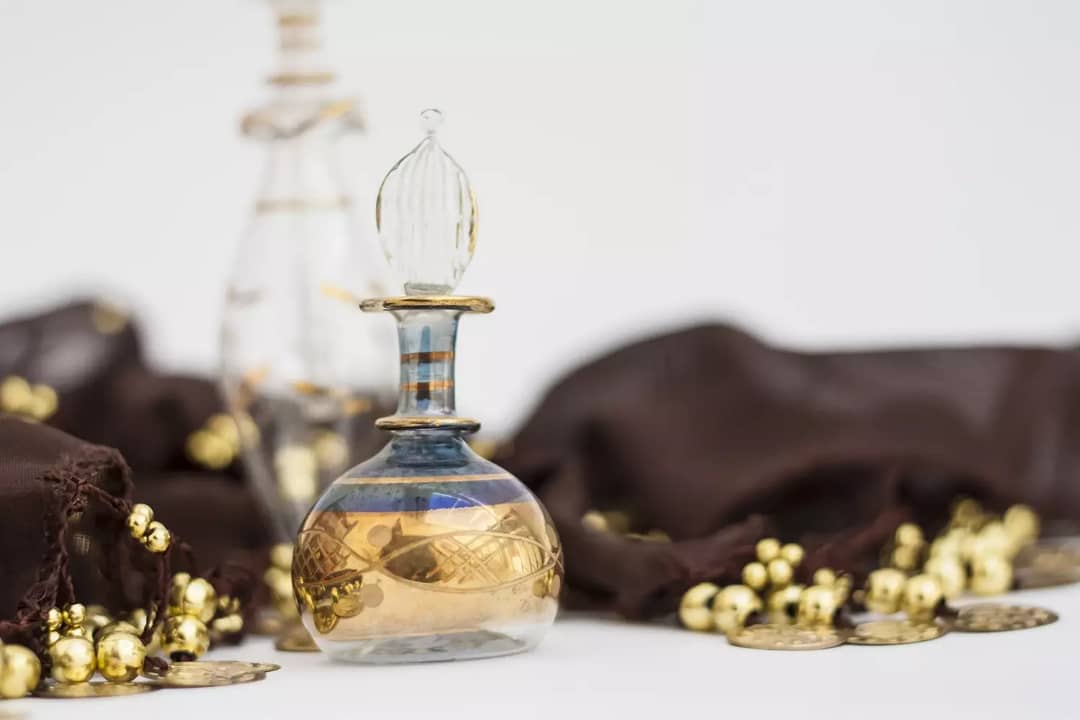 perfume-and-the-history-of-perfume